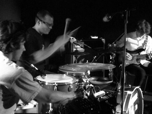 peeesseye-ottobre-2007.jpg