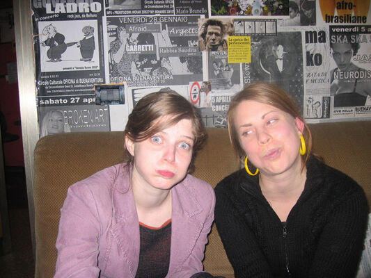 anna-och-emma.jpg