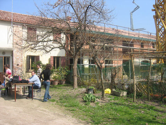 huset-byggnadsstallning.jpg