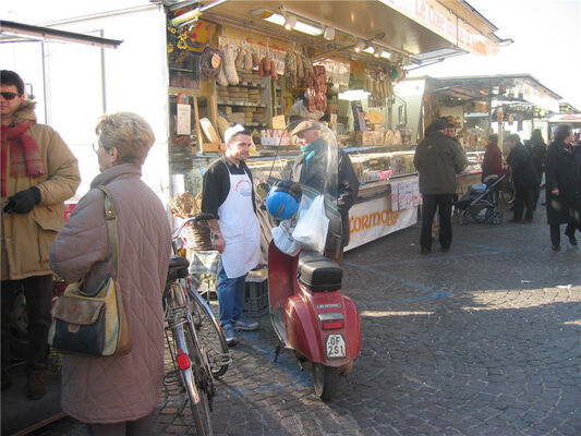 vespa-plus-marknad.jpg