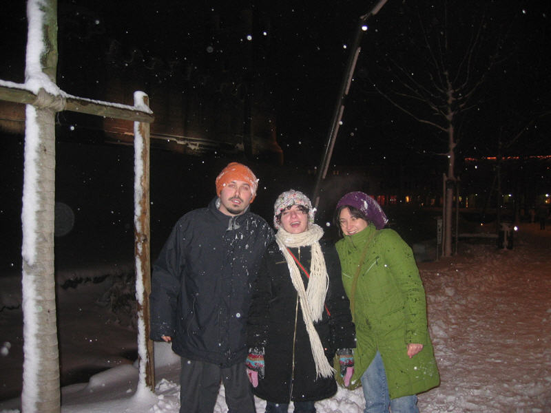davide,_alessandra,_silvia_in_snow.jpg
